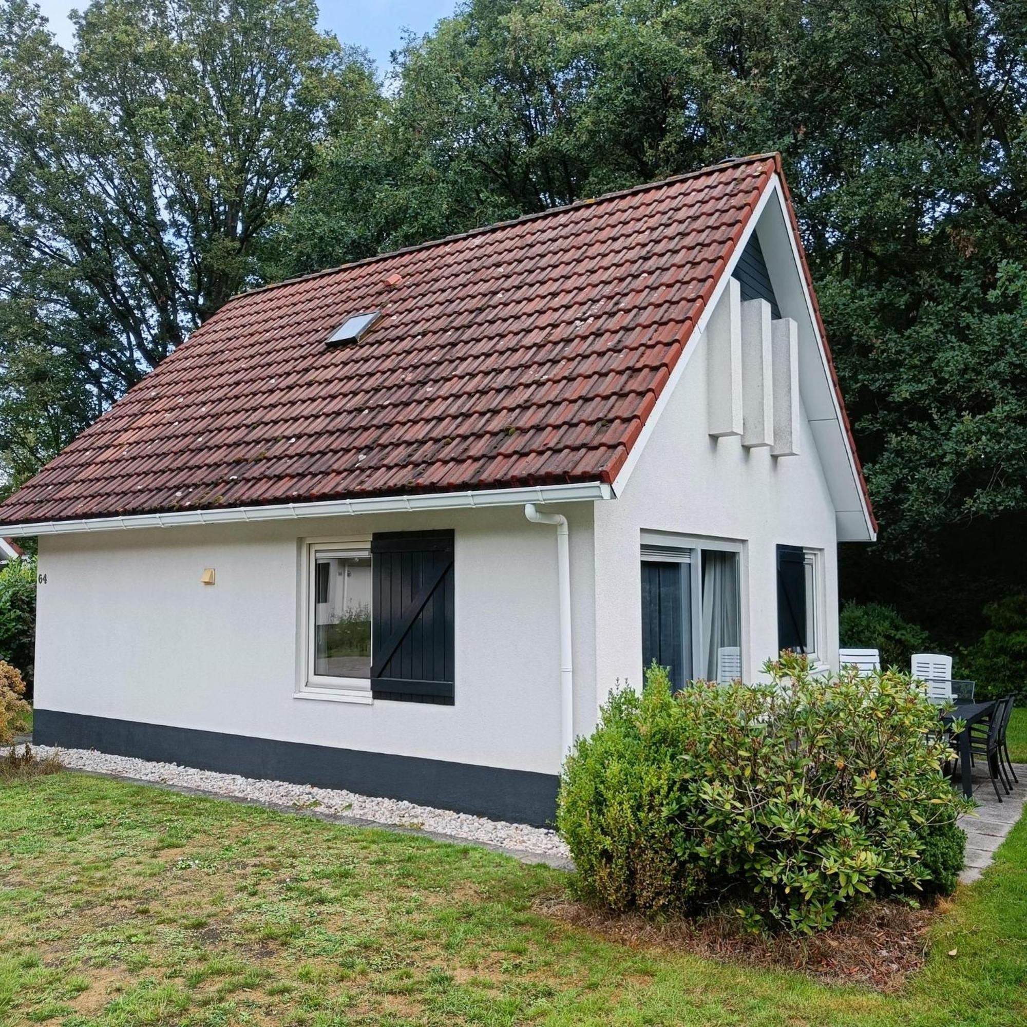 Vakantiepark Bosmeer Friesland Noordwolde  Phòng bức ảnh