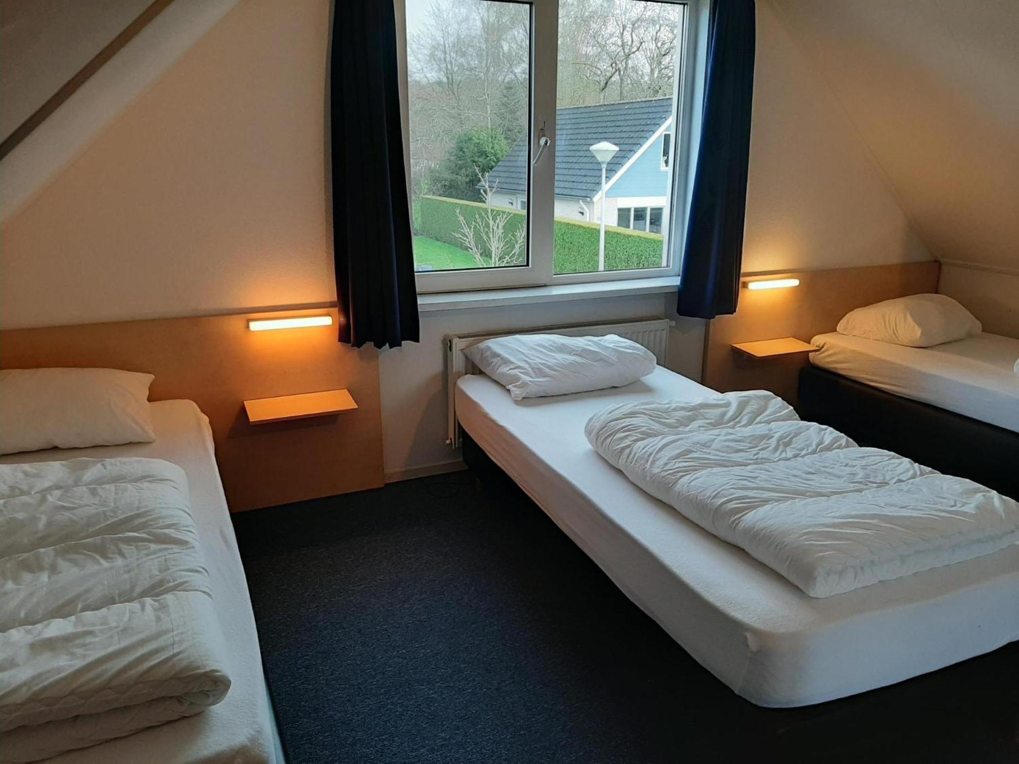 Vakantiepark Bosmeer Friesland Noordwolde  Phòng bức ảnh