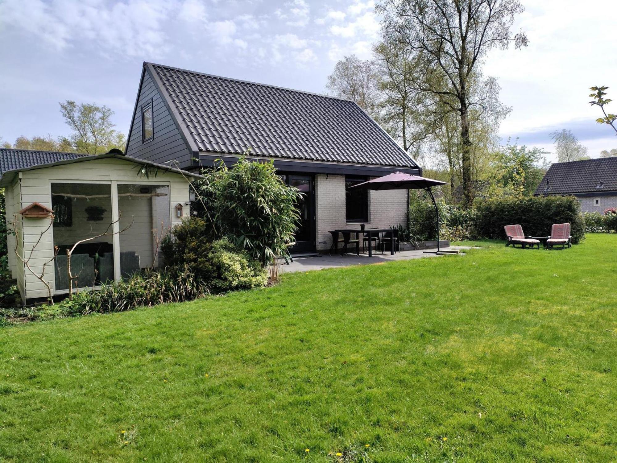 Vakantiepark Bosmeer Friesland Noordwolde  Phòng bức ảnh