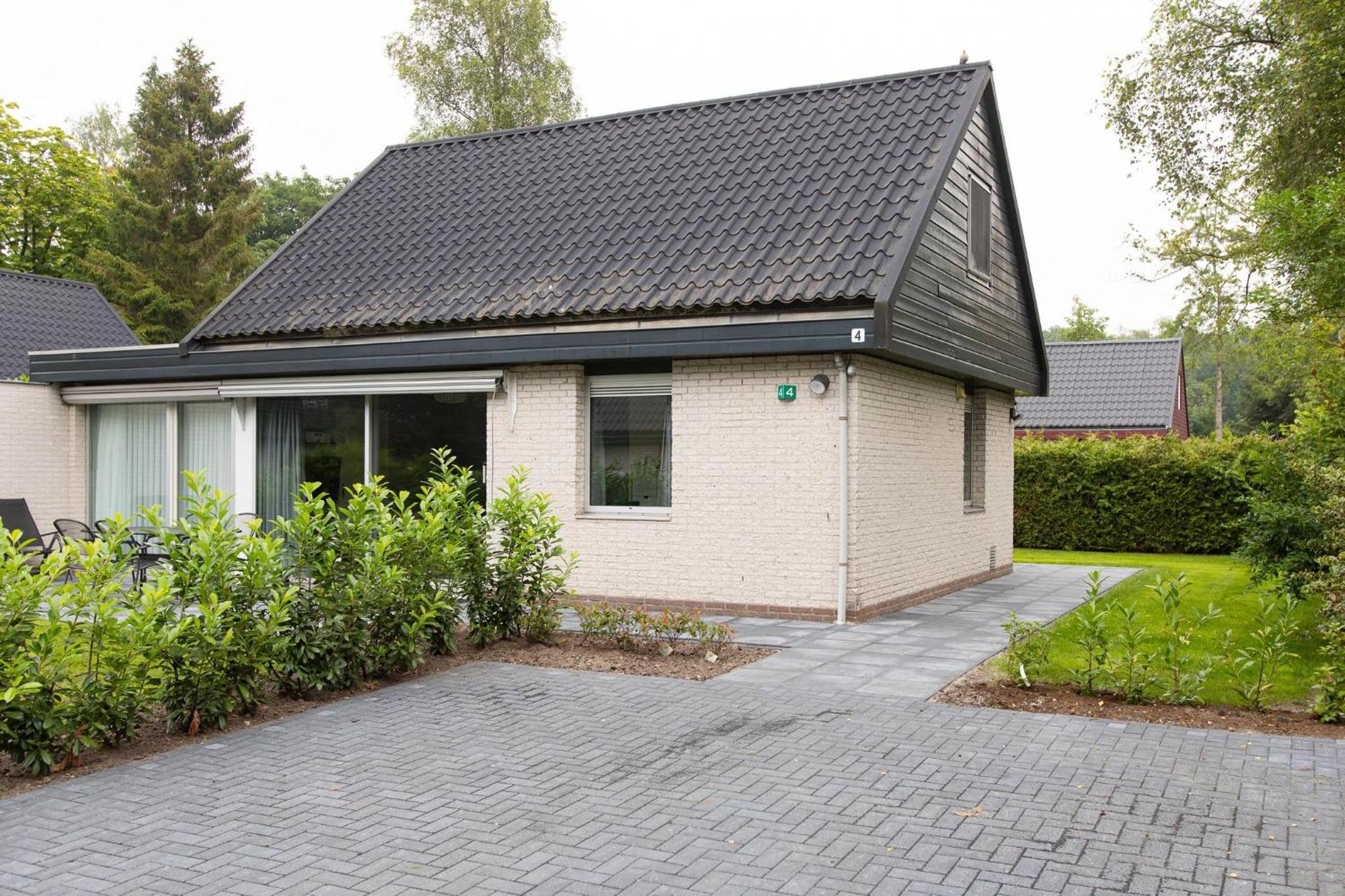 Vakantiepark Bosmeer Friesland Noordwolde  Phòng bức ảnh